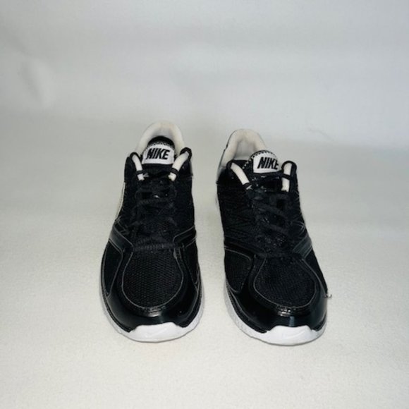 NIKE ZOOM QUICK SISTER RUNNING/TRAINING BLAK/WHITE 344952-011 WOMEN SZ 7.5 M - Picture 3 of 11